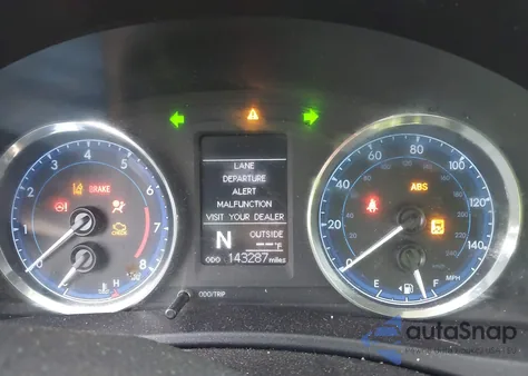 2017 Toyota Corolla Le from USA, damaged, VIN 2T1BURHE5HC886027